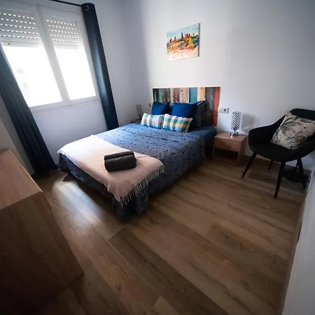 Hostel By Port *